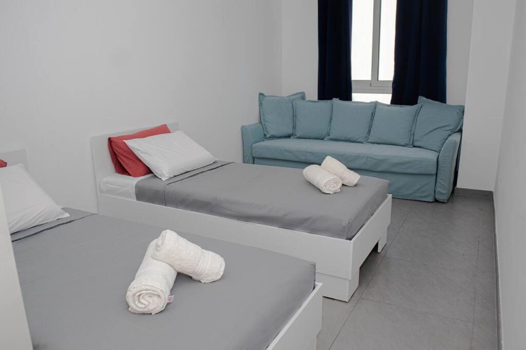 Seafront Two Bedroom Apartment San Ġiljan Exterior foto